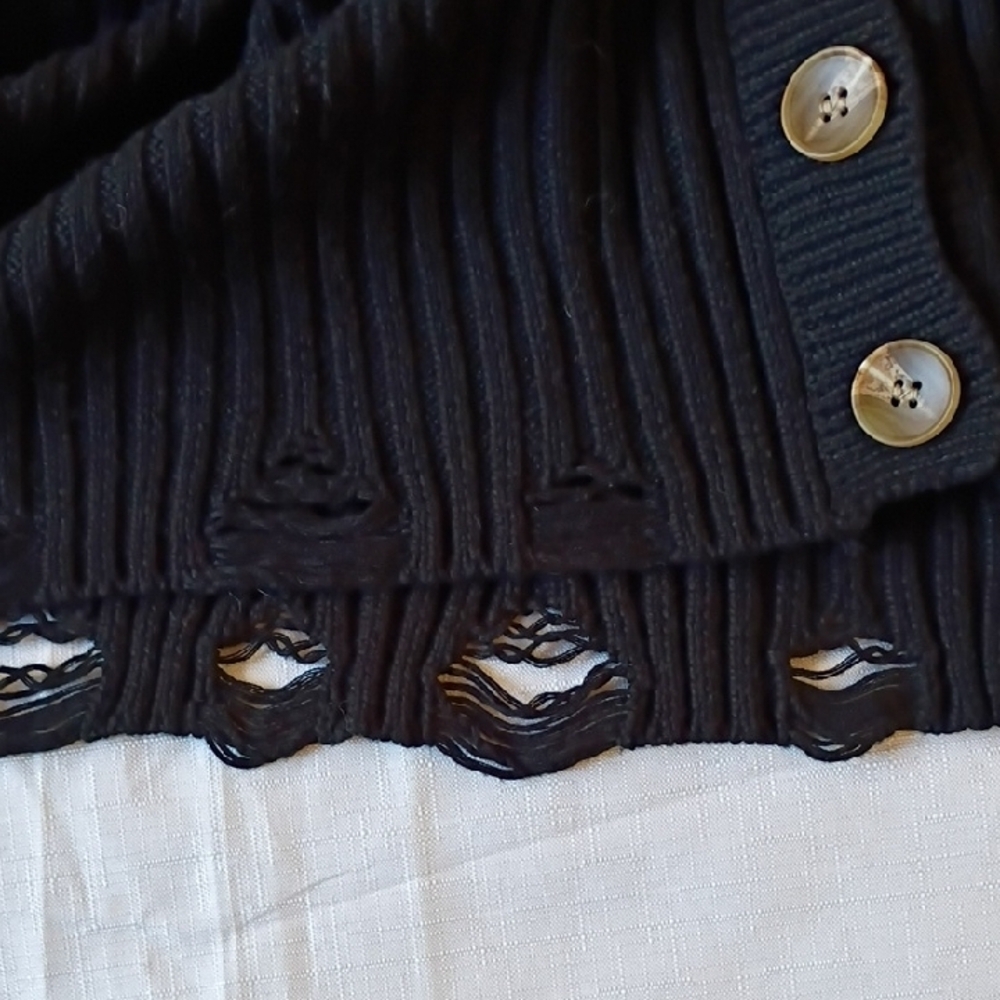 Black Ribbed Button-Up Sweater Cbrand Size M - Picture 9 of 9
